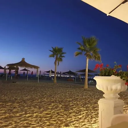 2 Min From Sea By Feet Apartamento Golem (Tirana)