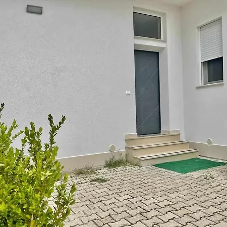 Apartment 2 Min From Sea By Feet *